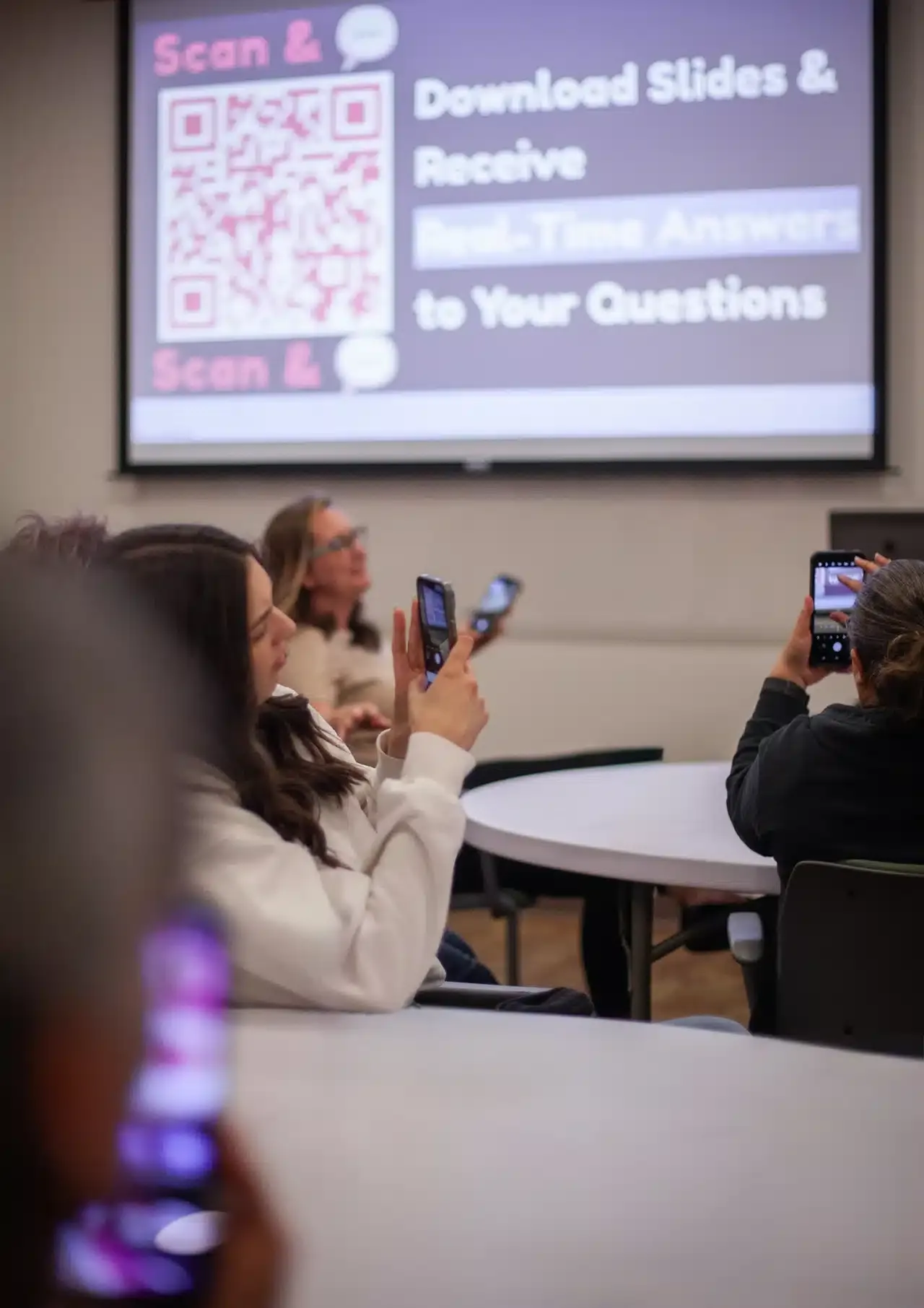 Audience Connecting to PresEngage
