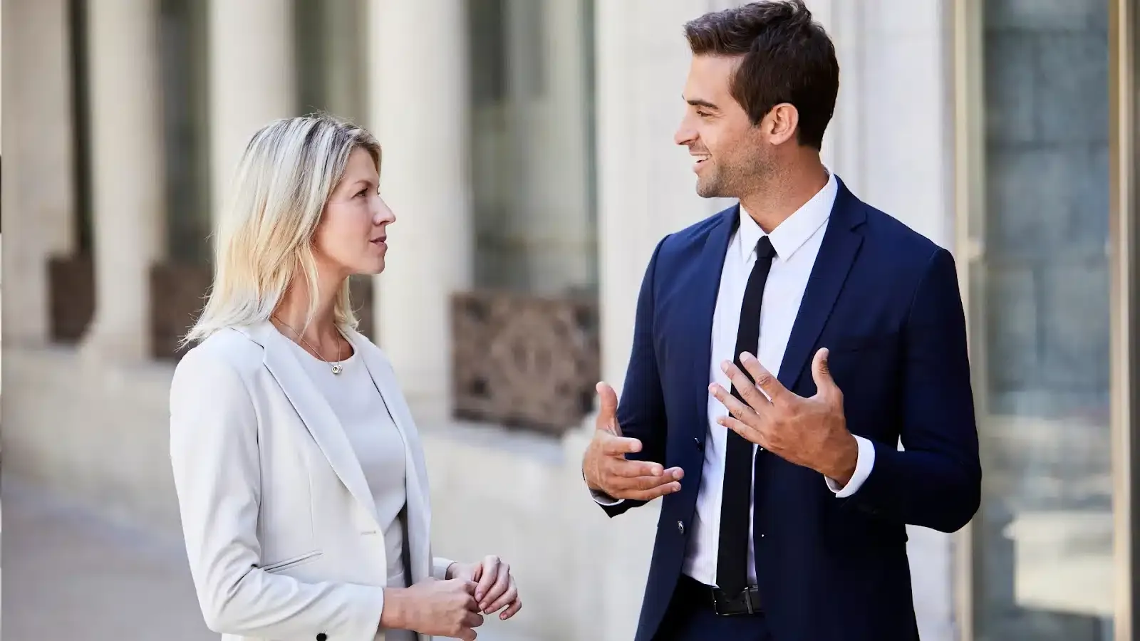 Practical communication strategy tips for real-time collaboration: know your audience, gather live feedback, and keep every participant engaged. Communication Strategy Tips That Drive Real-Time Collaboration