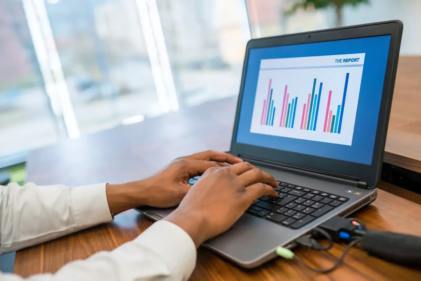 Make a PowerPoint that holds attention slide after slide. Design, content, and engagement tactics that turn flat decks into can't-look-away talks. See how. How to Make a PowerPoint That Captivates in Every Slide
