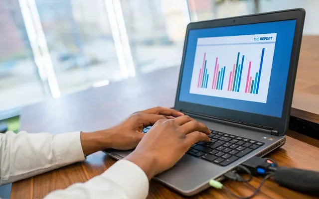 How to Make a PowerPoint That Captivates in Every Slide