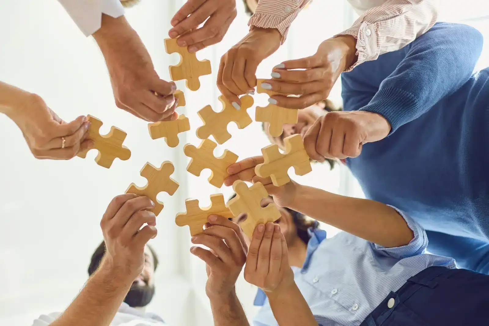 Icebreaker ideas built for hybrid teams, so remote and in-office members connect equally. No app downloads, just instant participation from any browser. Hybrid-Friendly Icebreaker Ideas for Instant Team Connection