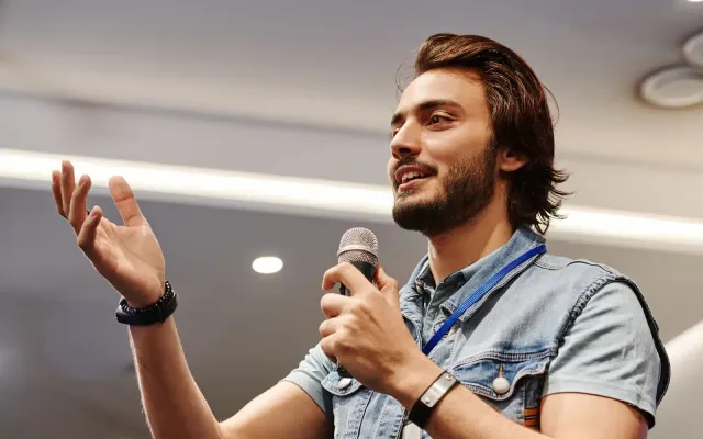 Best Public Speaking Books That Help You Connect with Your Audience
