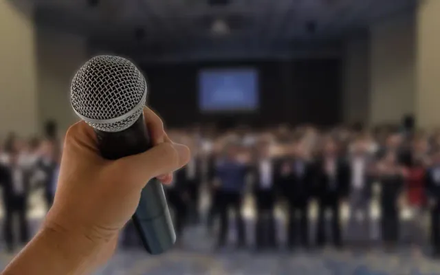 Conversation-Starting Public Speaking Classes Near Me Your Team Will Love