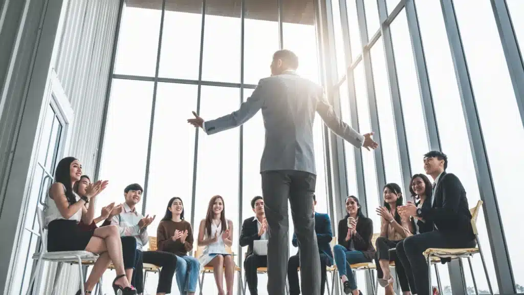 Impromptu Speech Examples that Inspire Better Meetings
